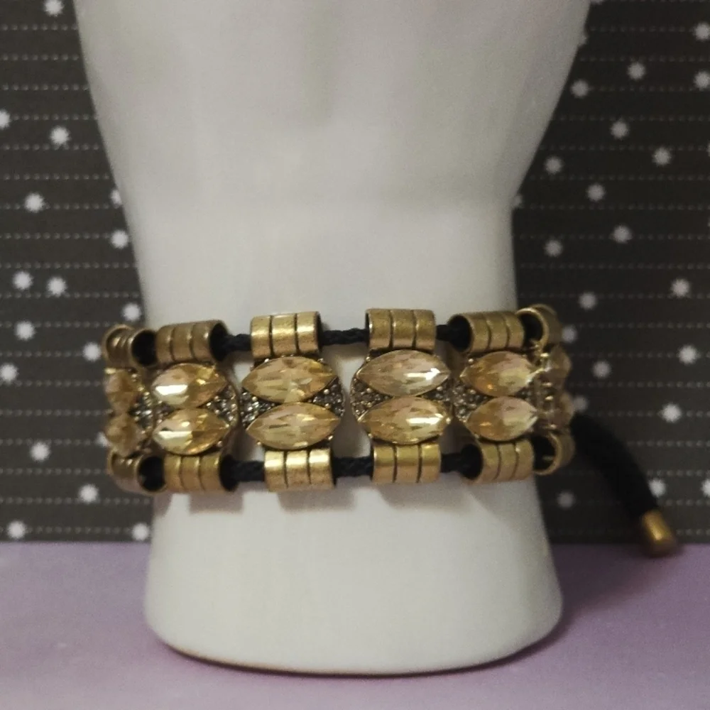 👍5 For $20 J Crew Brand Amber Rhinestone Gold Tone Black Toggle Bracelet